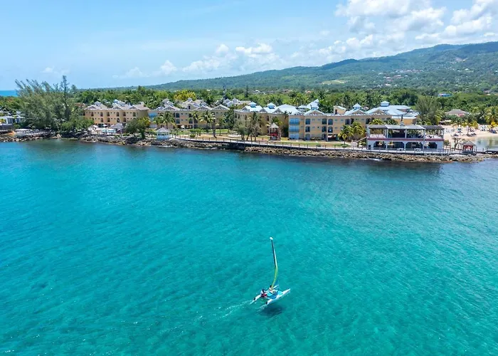 Jewel Paradise Cove Adult & Resort