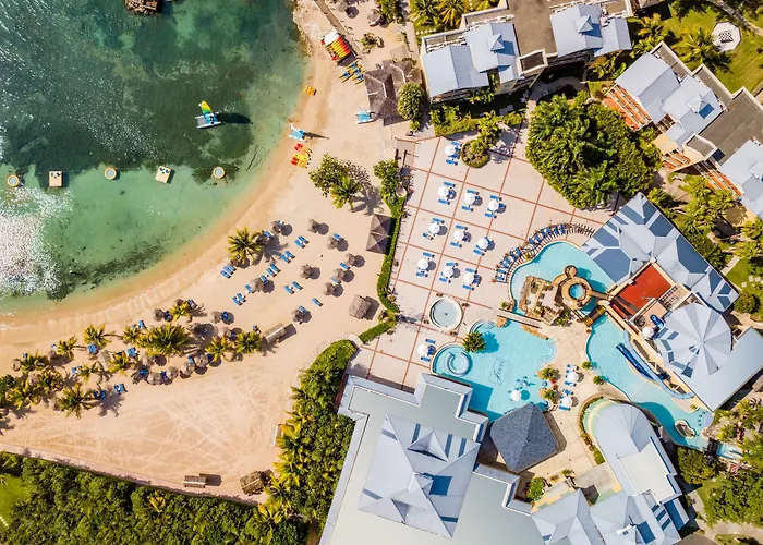 Jewel Paradise Cove Adult &
